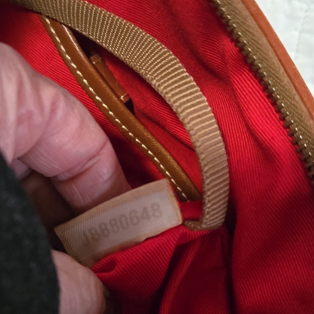 Dooney & Bourke Cognac Pebble Leather Hobo Bag Great Everyday Bag Roomy - Picture 12 of 13